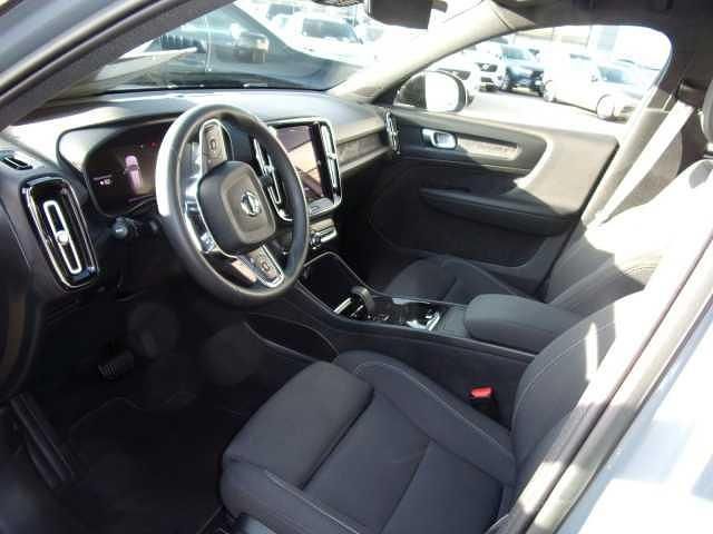 Gebraucht Volvo XC40 Core 169 kW (231 PS) 2022 Grau SUV