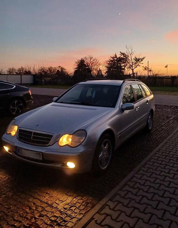 Silber Gebraucht 2001 Mercedes C240 Kombi | 999 € (Guter Preis) - Bild 1/4