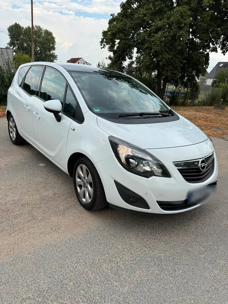 Gebraucht Opel Meriva 140 PS (102 kW) 2013 Weiß Van / Kleinbus