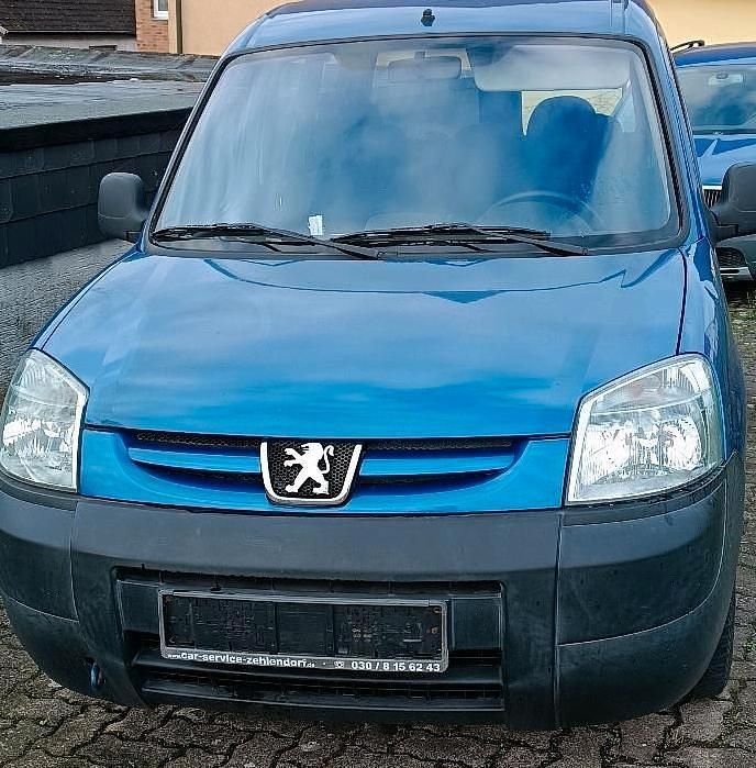 Blau Gebraucht 2005 Peugeot Partner Van | 3.000 € (Etwas zu teuer) - Bild 1/4