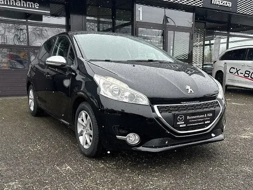 Gebraucht Peugeot 208 Style 82 PS (60 kW) 2013 Lackierung schwarz perla nera/ Kleinwagen