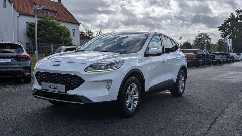 Frozen white Gebraucht 2022 Ford Kuga Cool & Connect SUV | 25.950 € (Fairer Preis) - Bild 1/4