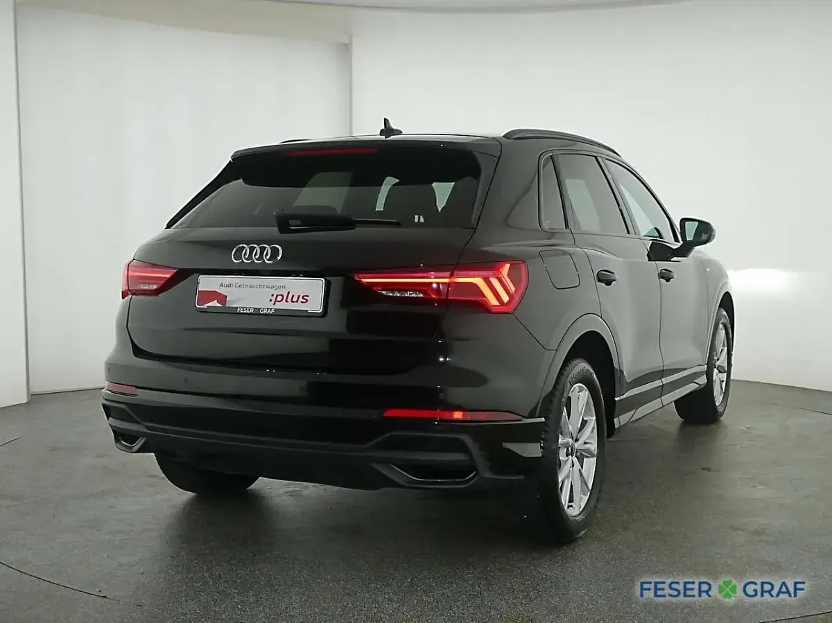 Gebraucht Audi Q3 S-Line 150 PS (110 kW) 2024 Mythosschwarz metallic SUV