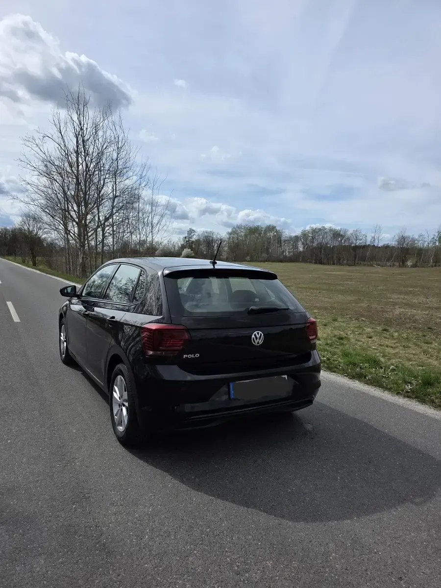 Gebraucht VW Polo 95 PS (69 kW) 2018 Schwarz Kleinwagen