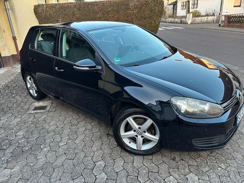 Gebraucht VW Golf VI 122 PS (89 kW) 2011 Schwarz Kleinwagen