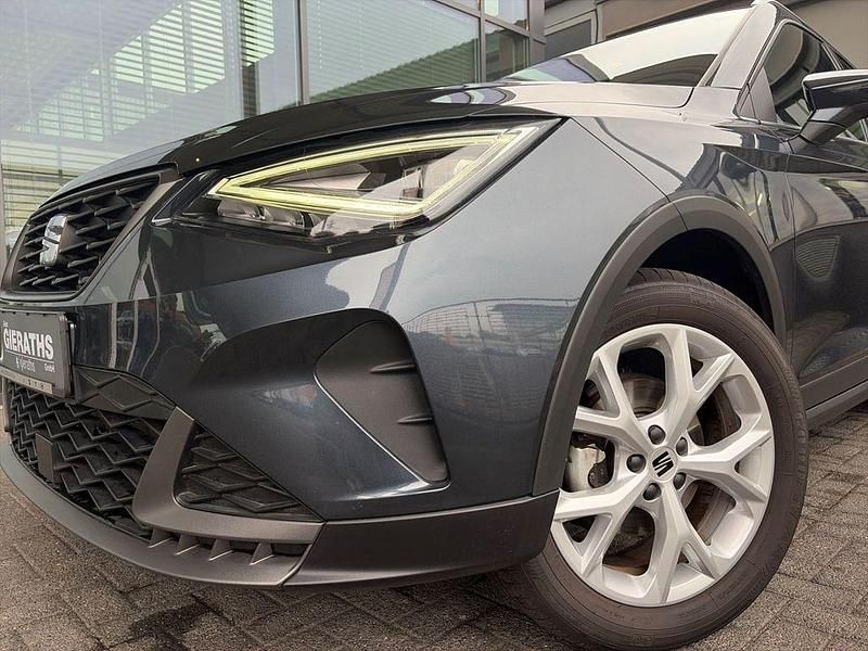 Gebraucht Seat Arona FR 110 PS (80 kW) 2024 Grau SUV