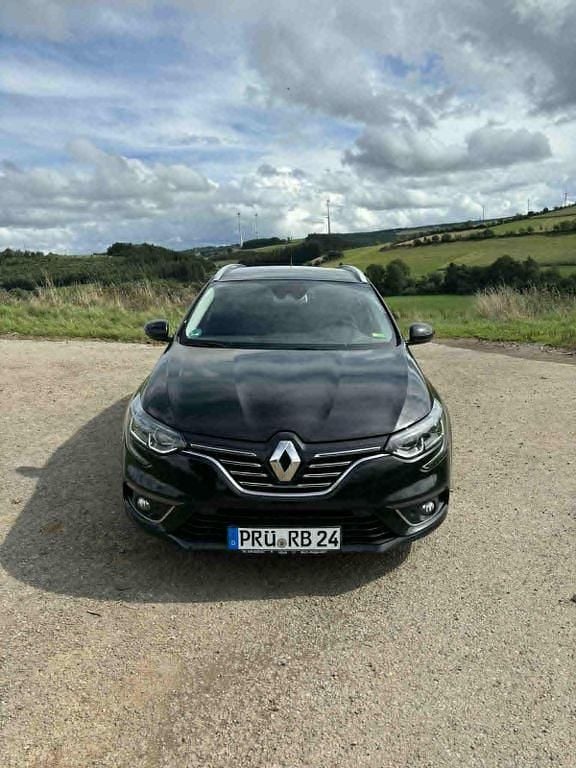 Schwarz Gebraucht 2019 Renault Mégane IV Bose Edition Limousine | 9.250 € (Guter Preis) - Bild 1/4