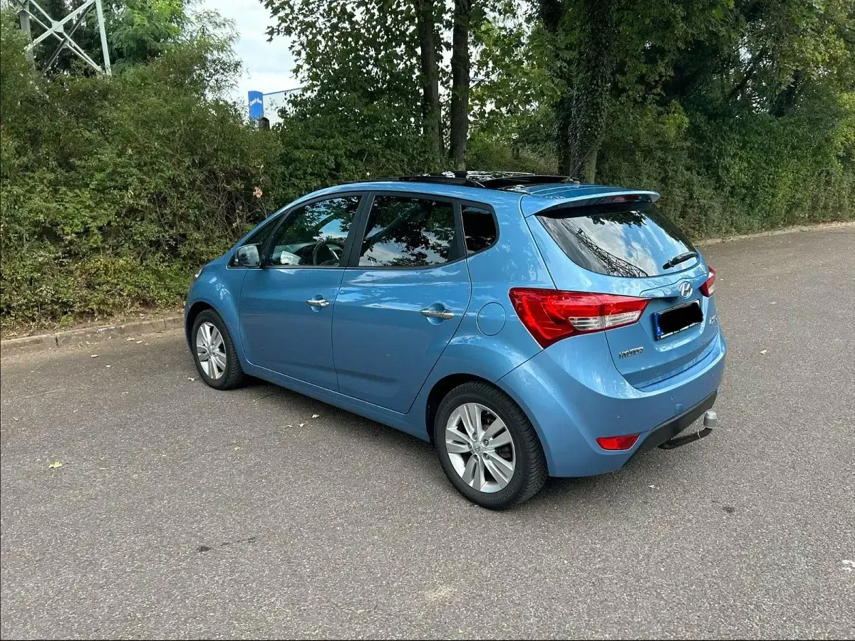 Gebraucht Hyundai ix20 125 PS (91 kW) 2011 Kleinwagen