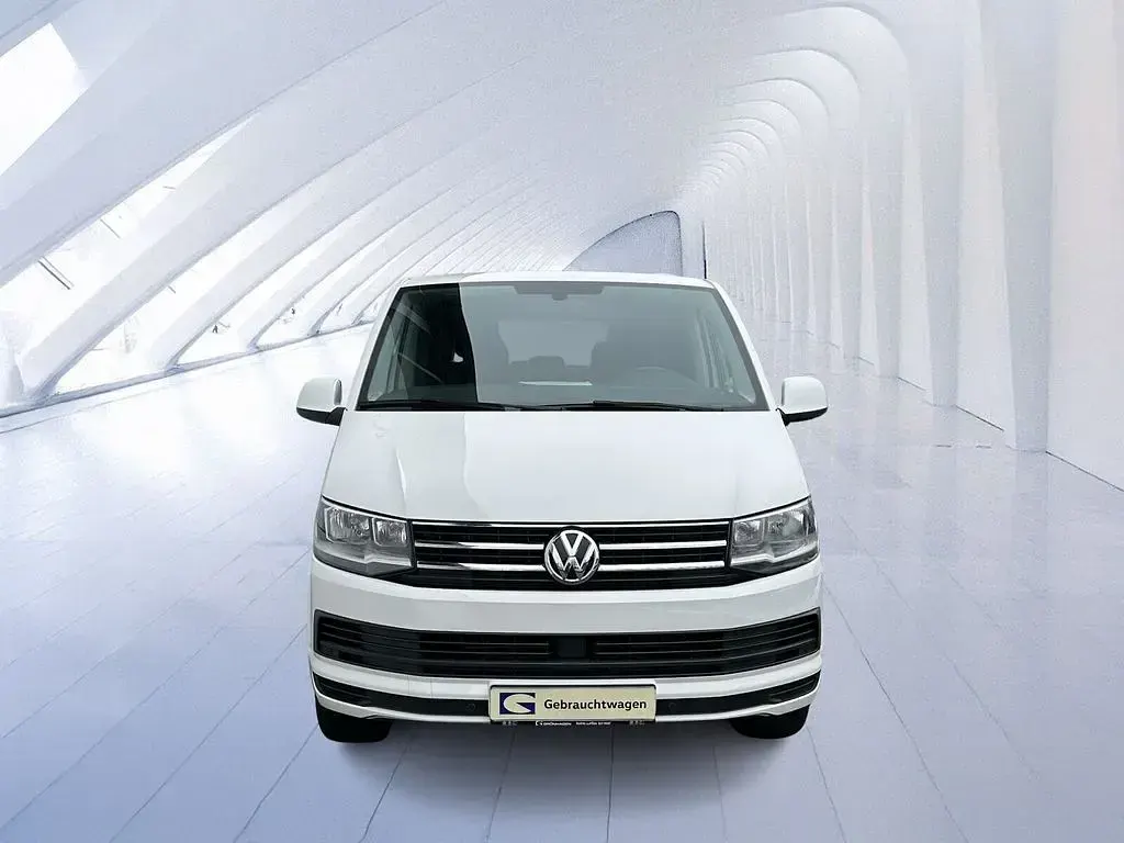Używany VW Multivan Comfortline 150 KM (110 kW) 2017 Biały Minivan