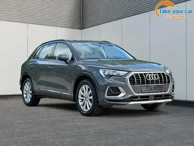 Gebraucht Audi Q3 Ambiente 150 PS (110 kW) 2020 Nanograu metallic SUV