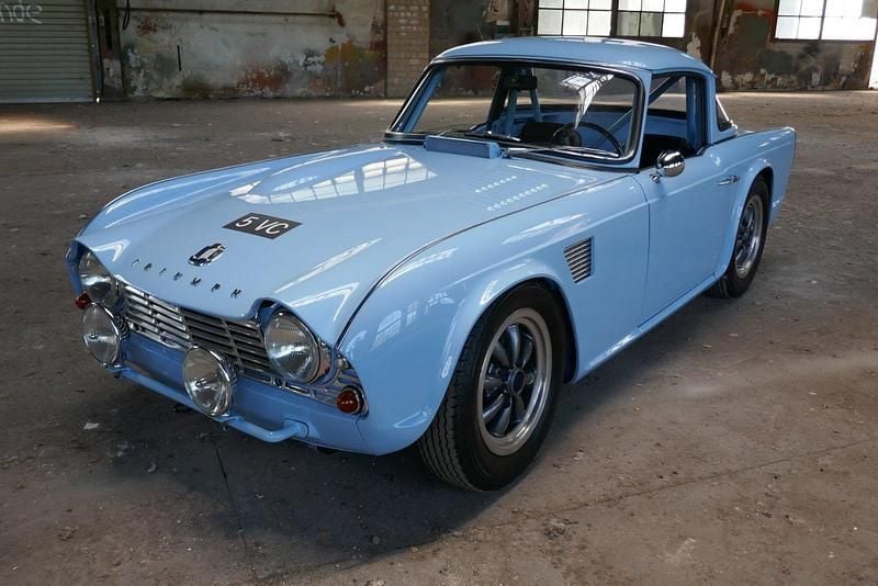 Blau Gebraucht 1964 Triumph TR4 Cabrio | 79.000 € - Bild 1/4