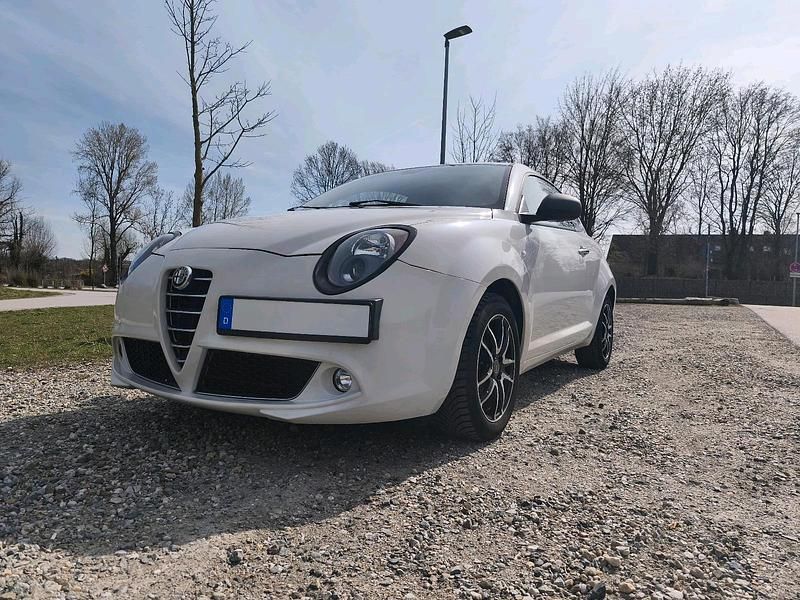 Gebraucht Alfa Romeo MiTo 69 PS (50 kW) 2015 Weiß Kleinwagen