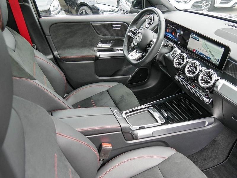 Gebraucht Mercedes GLB35 AMG 306 PS (225 kW) 2024 Schwarz SUV