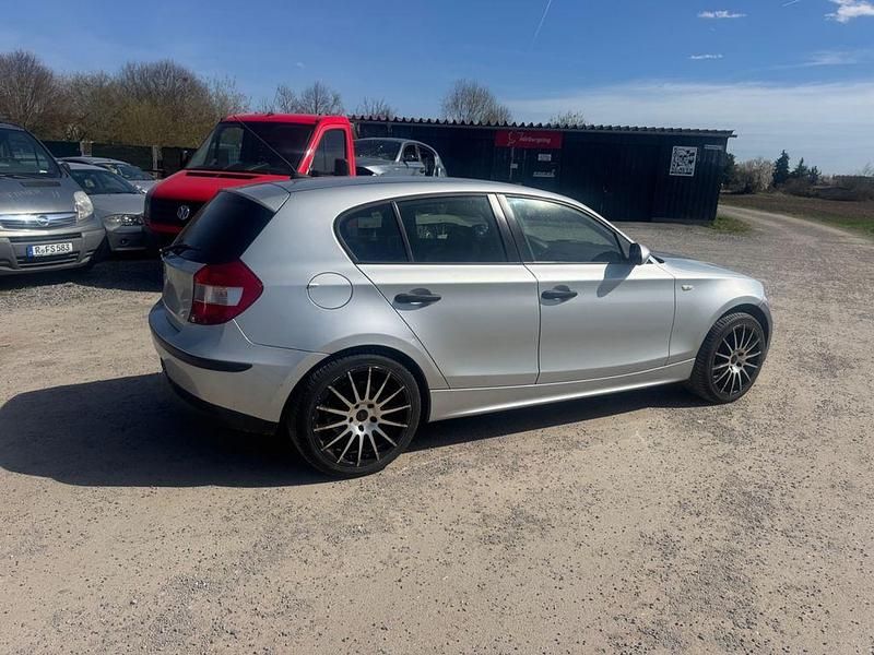 Gebraucht BMW 116 116 PS (85 kW) 2005 Silber Kleinwagen