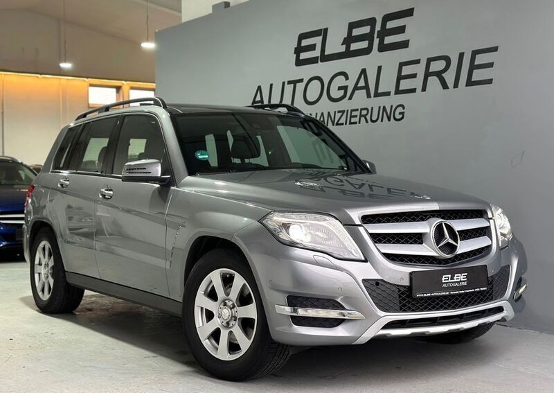 Grau Gebraucht 2012 Mercedes GLK220 SUV | 14.400 € (Fairer Preis) - Bild 1/4