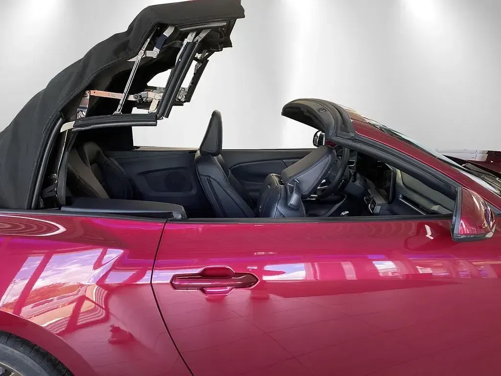 Neu Ford Mustang Convertible 446 PS (328 kW) 2026 Violett Cabrio