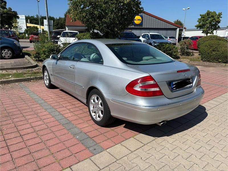 Gebraucht Mercedes CLK320 Elegance 218 PS (160 kW) 2004 Silber Coupé