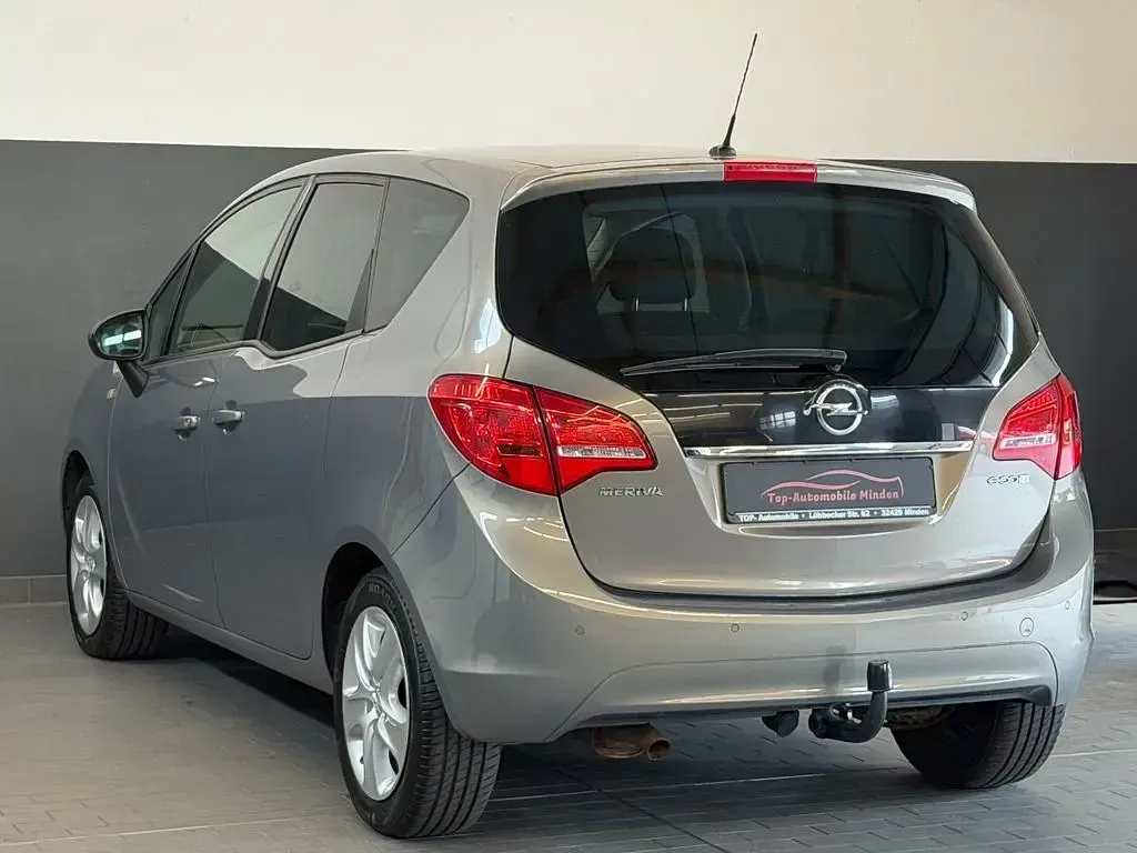 Gebraucht Opel Meriva Innovation 120 PS (88 kW) 2010 Muskatgrau/muskat braun(m2) Van / Kleinbus