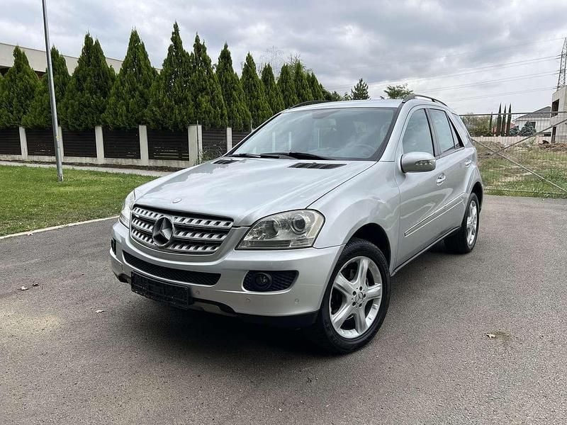 Silber Gebraucht 2007 Mercedes ML320 SUV | 10.999 € (Fairer Preis) - Bild 1/4