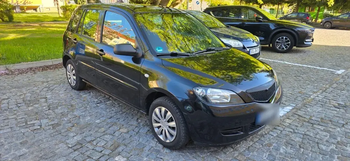 Usata Mazda 2 80 CV (58 kW) 2004 Nero Utilitaria