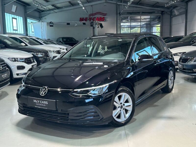 Schwarz Gebraucht 2020 VW Golf VIII Life Limousine | 20.480 € (Fairer Preis) - Bild 1/4