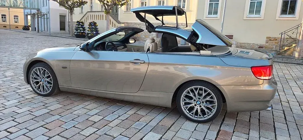 Gebraucht BMW 320 Cabriolet 170 PS (125 kW) 2009 Cabrio