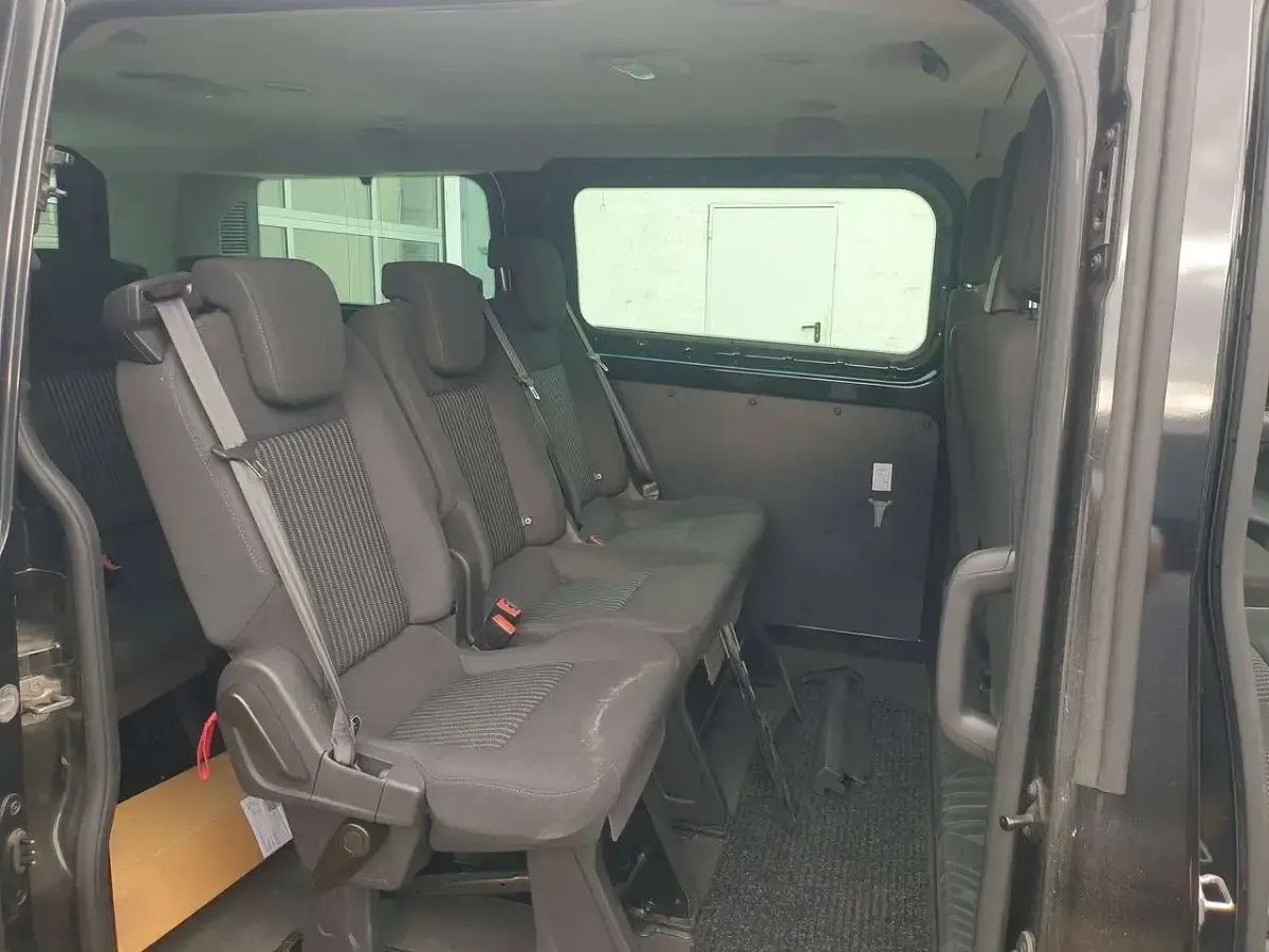 Gebraucht Ford Transit Custom Basis 131 PS (96 kW) 2016 Other Kombi