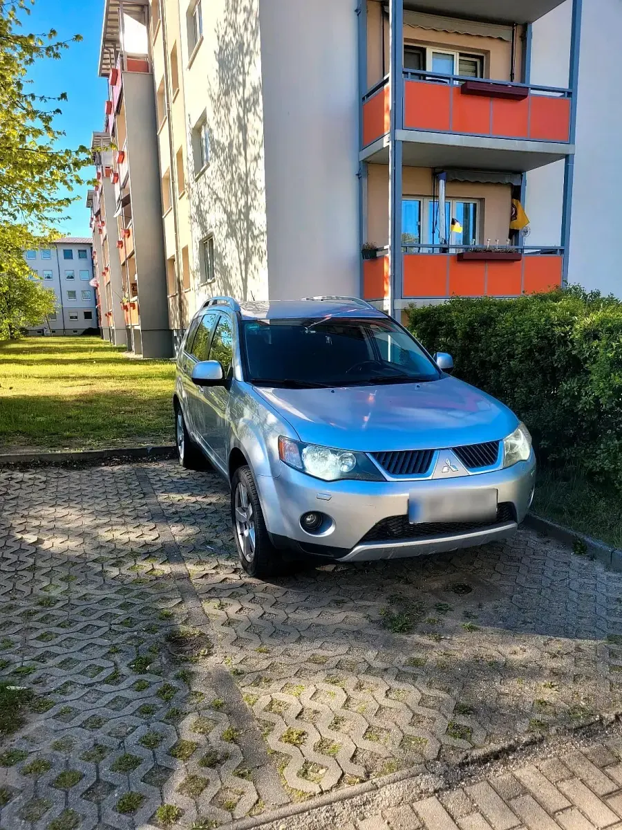 Gebraucht Mitsubishi Outlander 140 PS (102 kW) 2007 Grau SUV