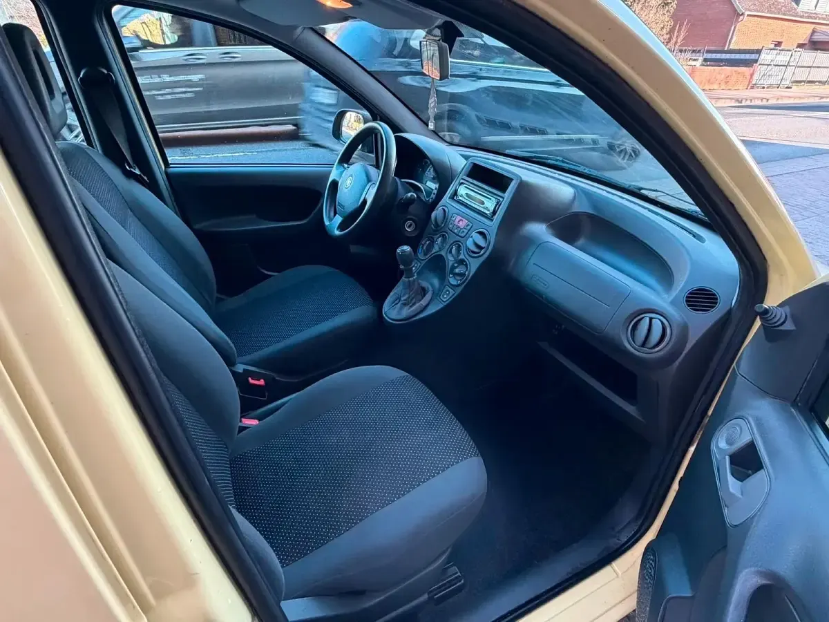 Gebraucht Fiat Panda 54 PS (39 kW) 2010 Gelb Kleinwagen