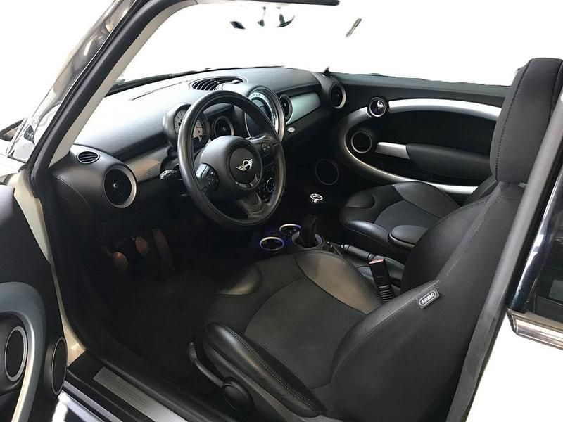 Gebraucht Mini Cooper 122 PS (89 kW) 2012 Weiß Kleinwagen