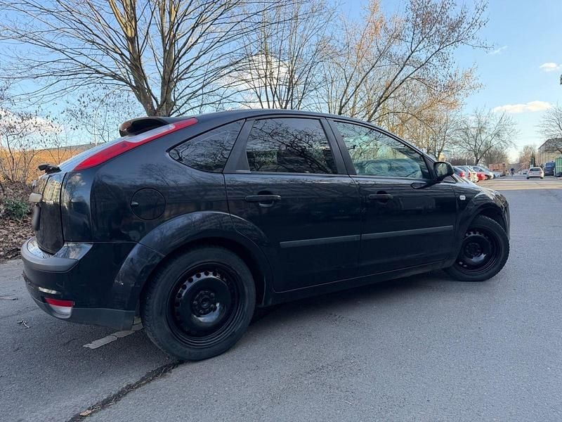 Gebraucht Ford Focus Ambiente 109 PS (80 kW) 2006 Schwarz Kombi