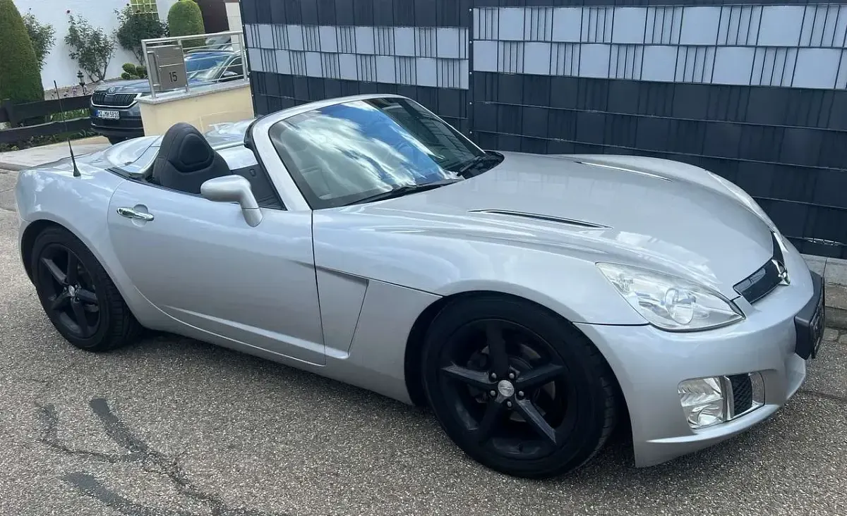 Gebraucht Opel GT 315 PS (231 kW) 2009 Silber Cabrio