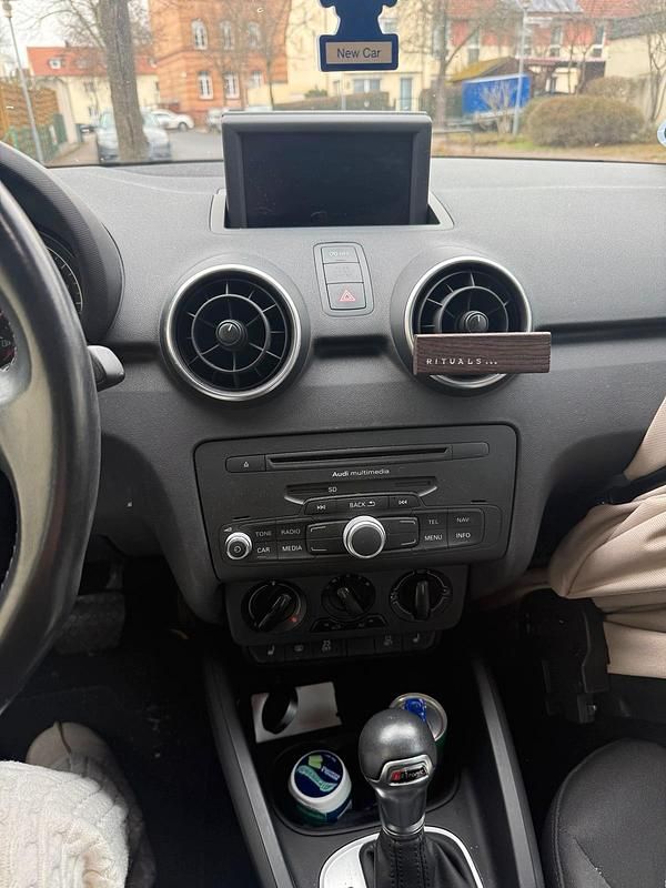 Gebraucht Audi A1 Sportback Design 86 PS (63 kW) 2015 Kleinwagen