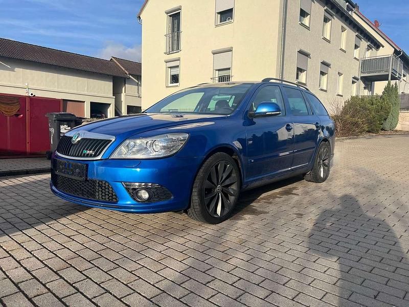Blau Gebraucht 2011 Skoda Octavia RS Kombi | 6.200 € (Superpreis) - Bild 1/4