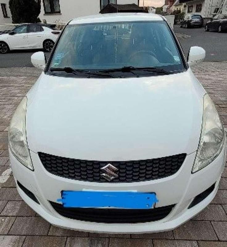 Gebraucht Suzuki Swift 94 PS (69 kW) 2011 Weiß Kleinwagen