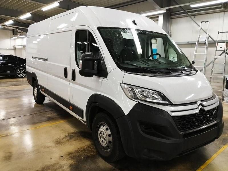 Weiß Gebraucht 2024 Citroën Jumper Van / Kleinbus | 19.500 € (Guter Preis) - Bild 1/4