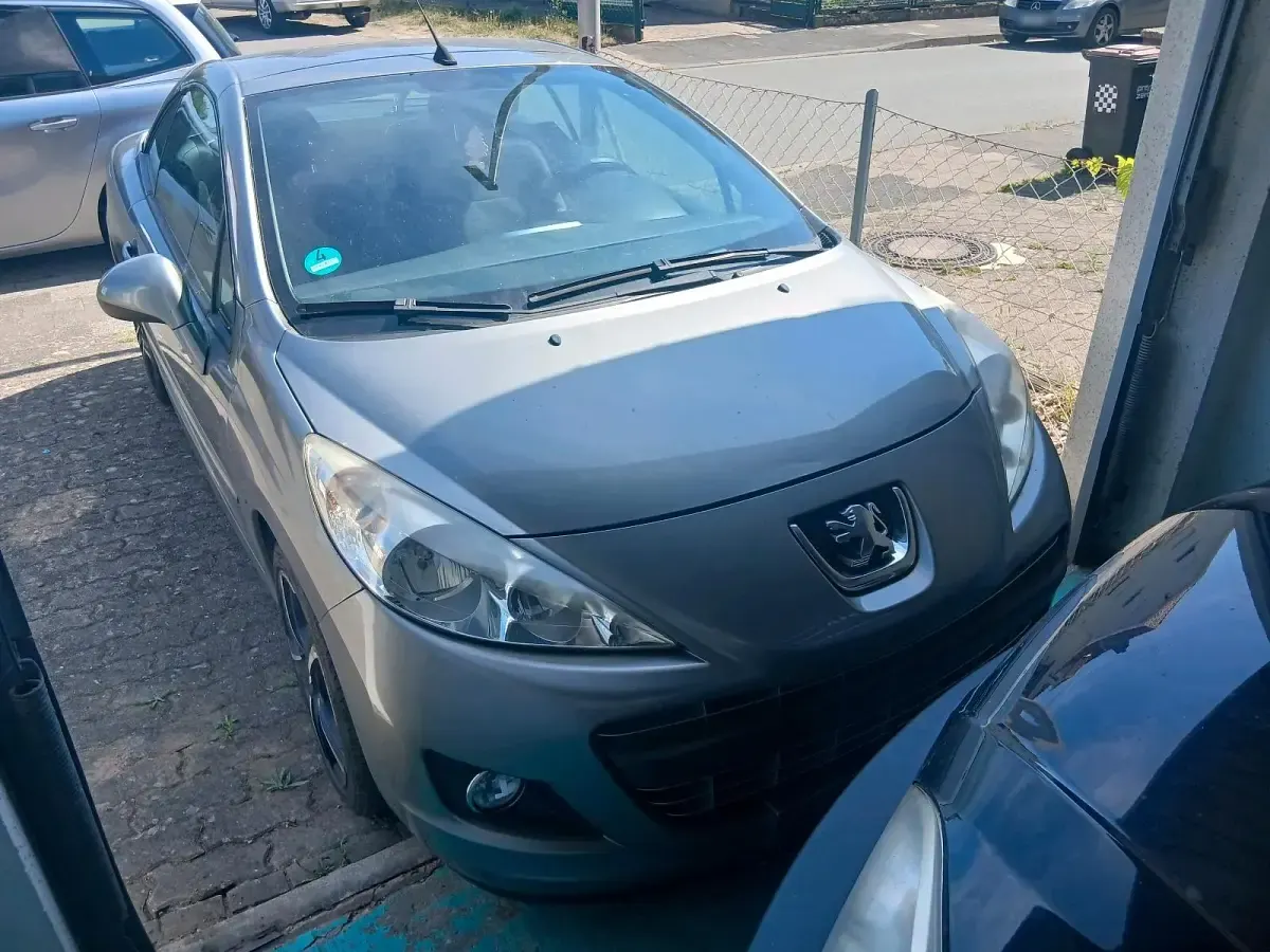 Gebraucht Peugeot 207 CC 120 PS (88 kW) 2009 Grau Cabrio
