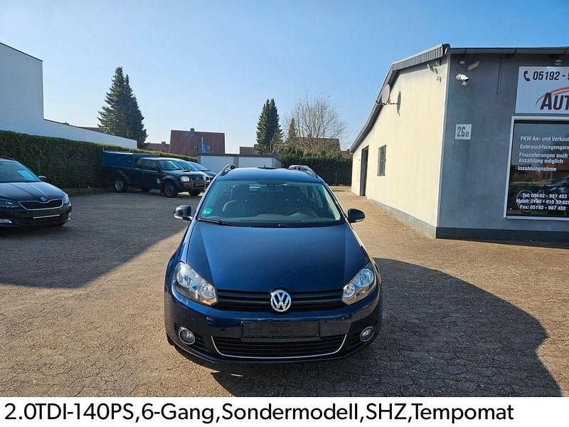 Gebraucht VW Golf VI Match 140 PS (102 kW) 2013 Blau Kleinwagen