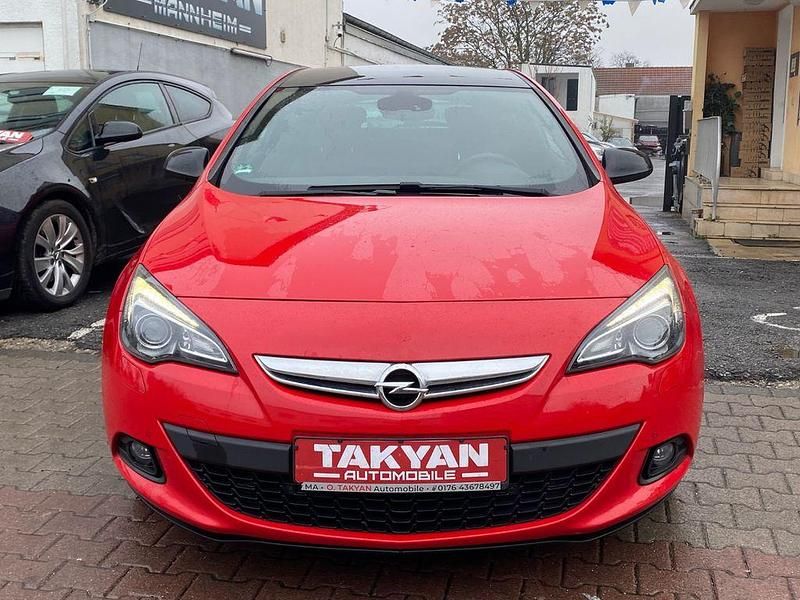 Gebraucht Opel Astra GTC Basis 165 PS (121 kW) 2015 Rot Coupé
