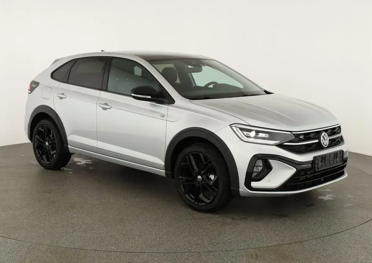 Nowe VW Taigo R-line 150 KM (110 kW) 2026 Srebrny SUV
