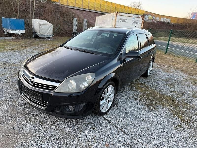 Gebraucht Opel Astra Innovation 140 PS (102 kW) 2008 Schwarz Limousine