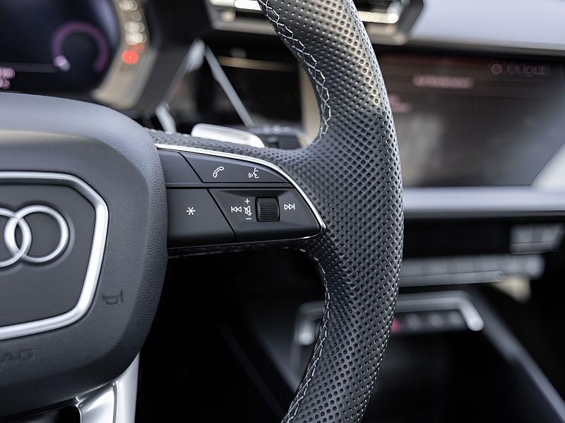 Gebraucht Audi A3 Sportback 150 PS (110 kW) 2025 Grau Kleinwagen