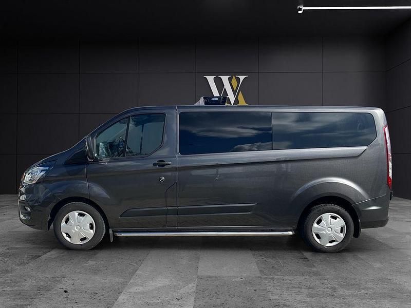 Gebraucht Ford Transit Tourneo 131 PS (96 kW) 2020 Grau Van / Kleinbus