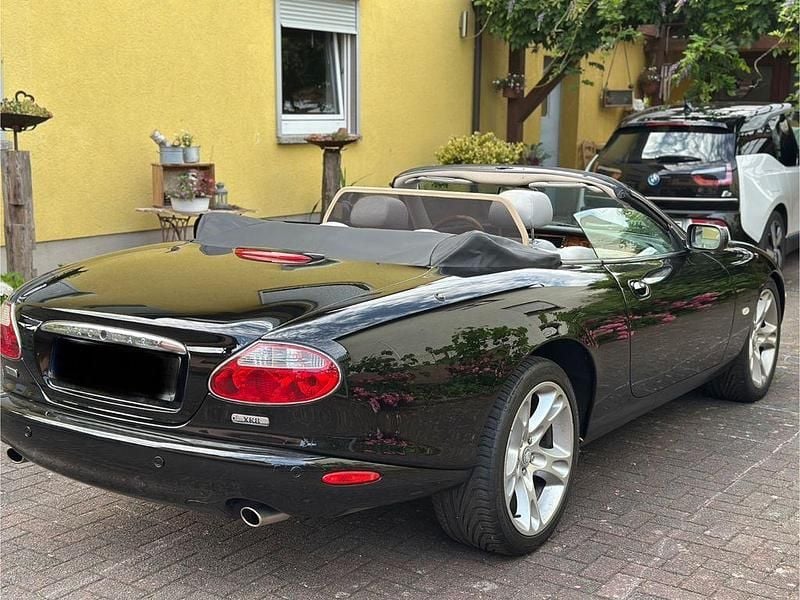 Gebraucht Jaguar XK8 298 PS (219 kW) 2004 Schwarz Cabrio
