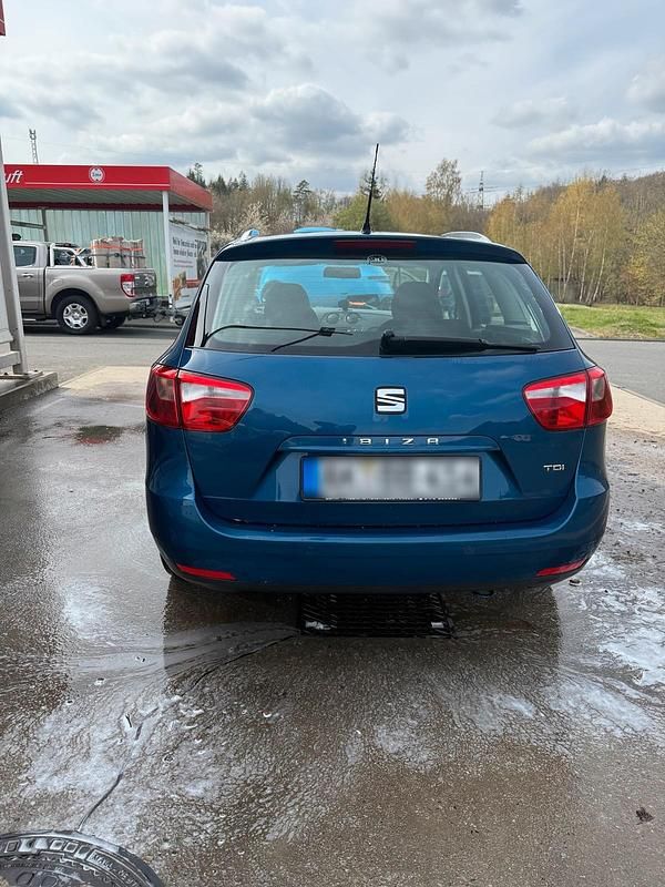 Gebraucht Seat Ibiza ST 85 PS (62 kW) 2014 Blau Kombi
