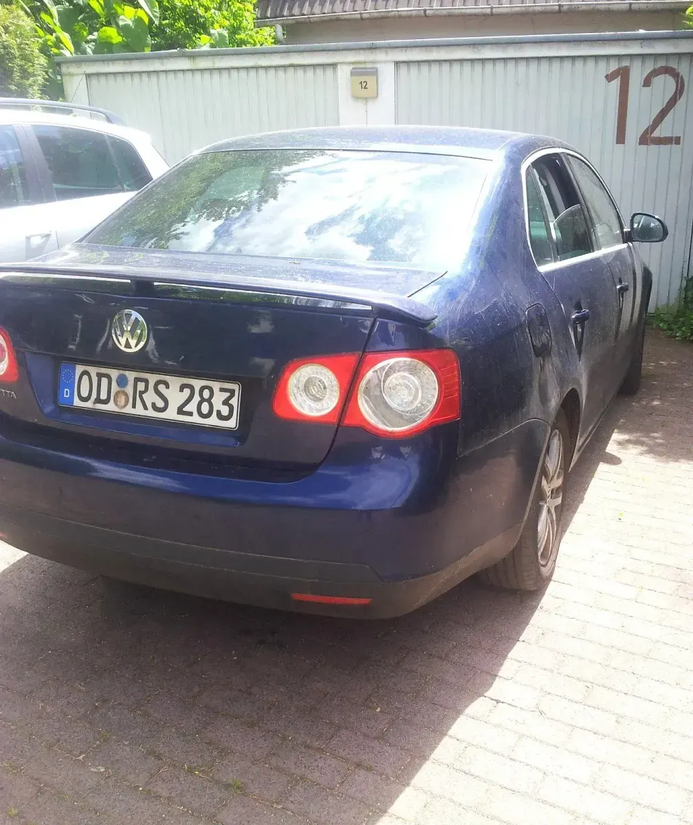 Brugt VW Jetta 140 HK (102 kW) 2005 Blå Sedan