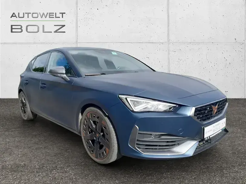 Second-hand Cupra Leon VZ 300 CP (220 kW) 2022 Albastru Berlinǎ