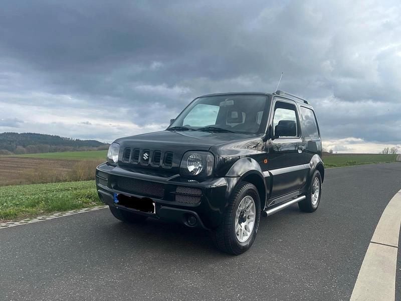 Gebraucht Suzuki Jimny 86 PS (63 kW) 2009 Schwarz SUV