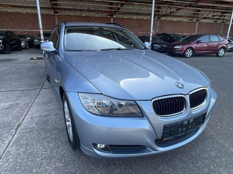 Gebraucht BMW 316 Advantage 122 PS (89 kW) 2009 Blau Kombi