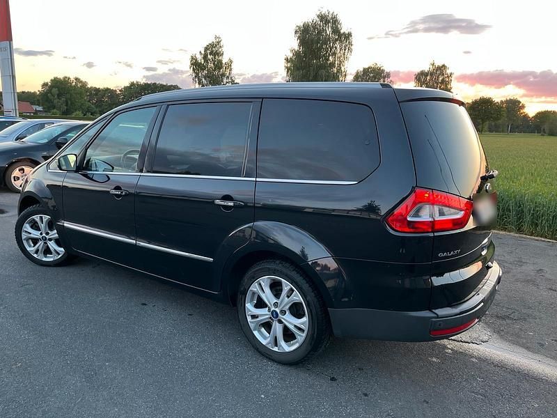Gebraucht Ford Galaxy 200 PS (147 kW) 2014 Schwarz Van / Kleinbus